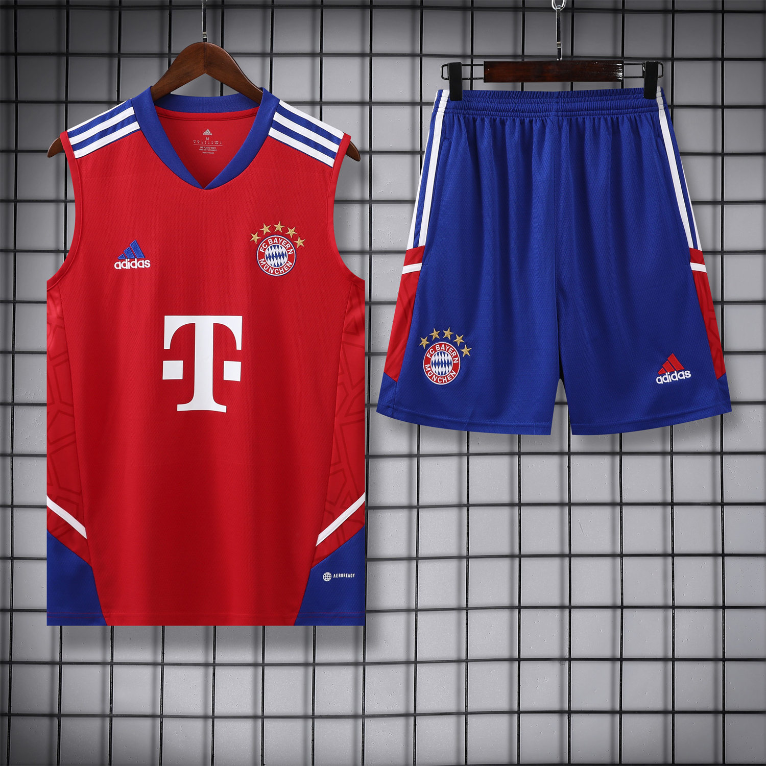 Bayern Munich 23-24 Red BlueTraining Vest Suit