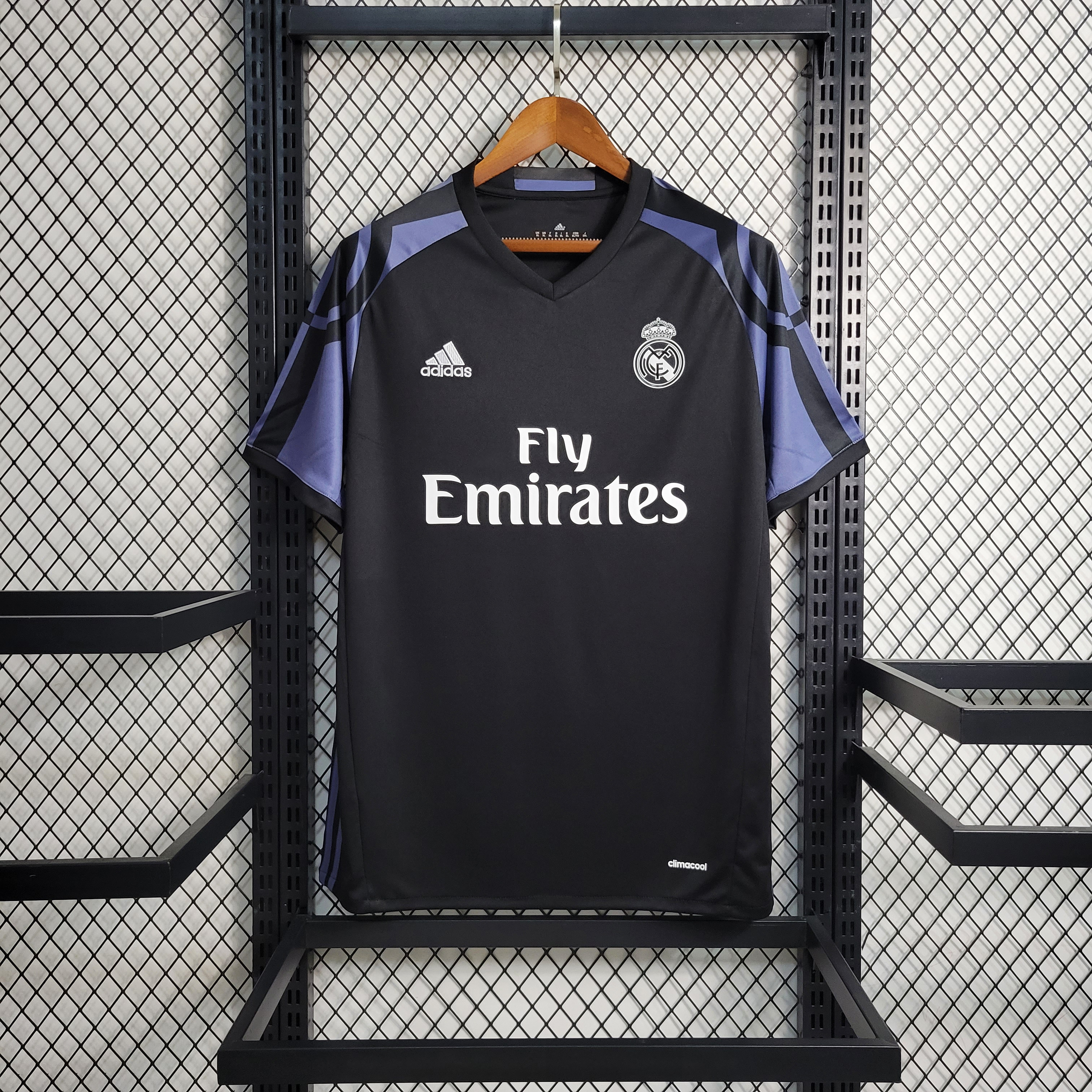 Real Madrid Retro 16-17 Third Jersey