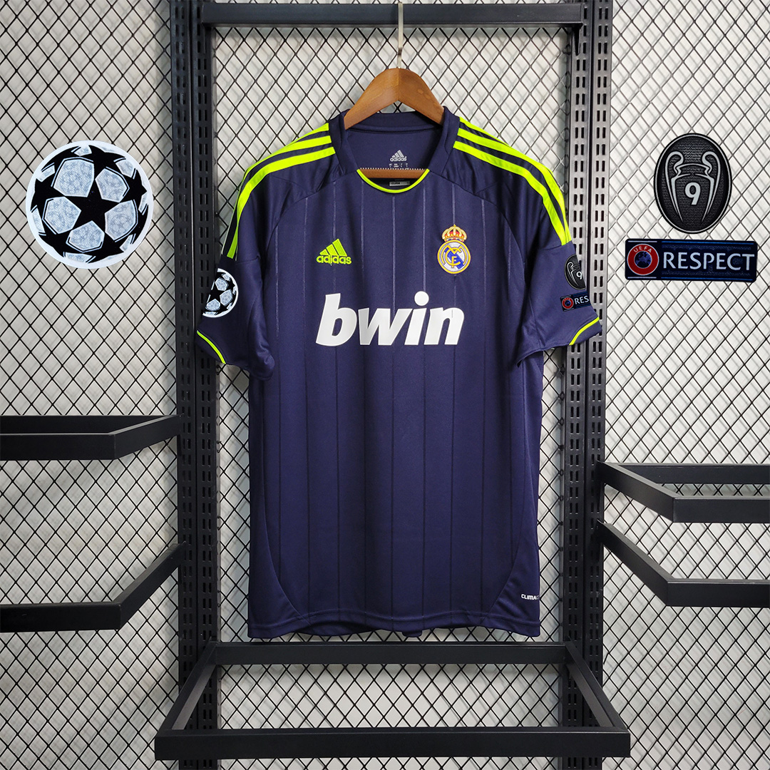 Real Madrid Retro 12-13 Away Jersey