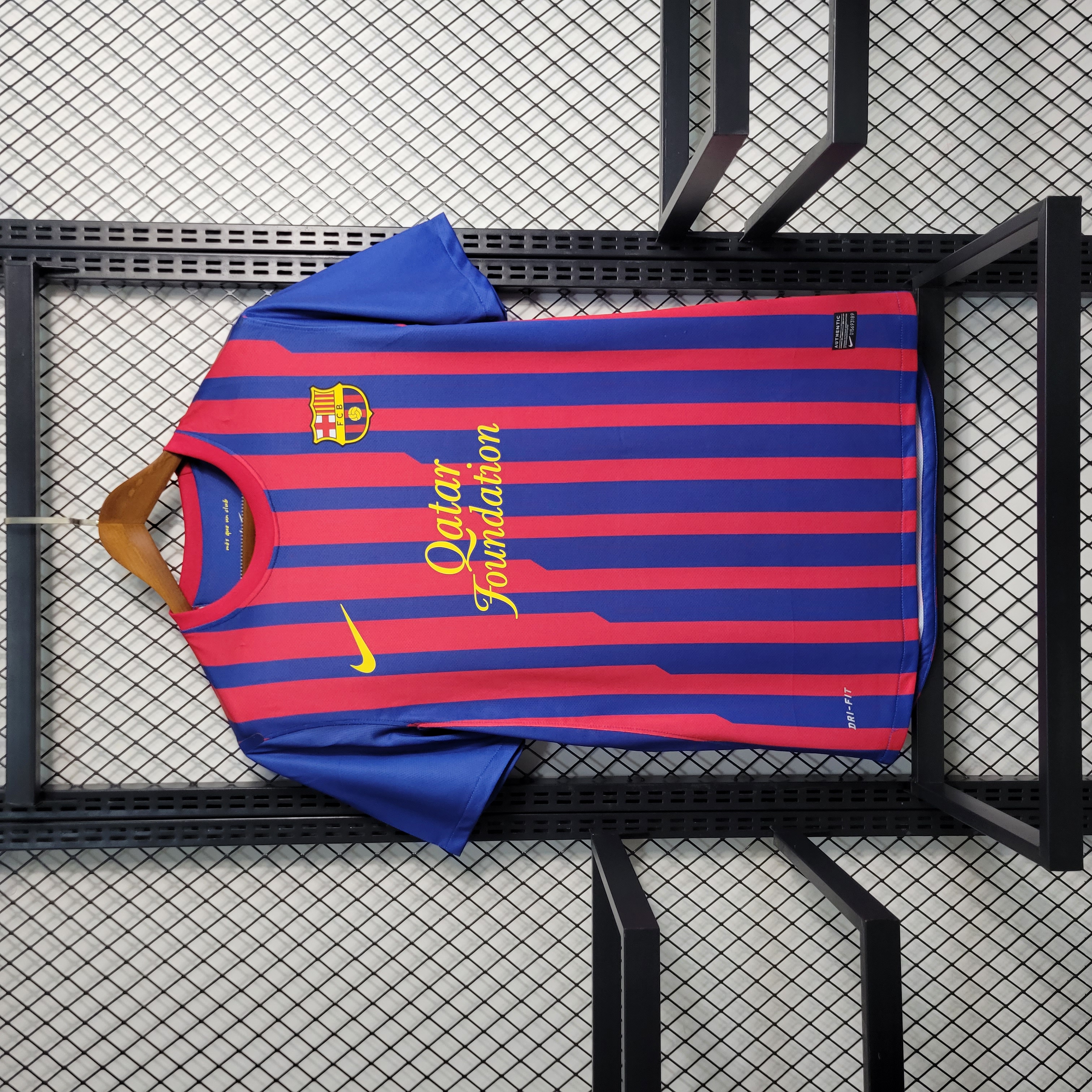 Barcelona Retro 11-12 Home Stadium Jersey